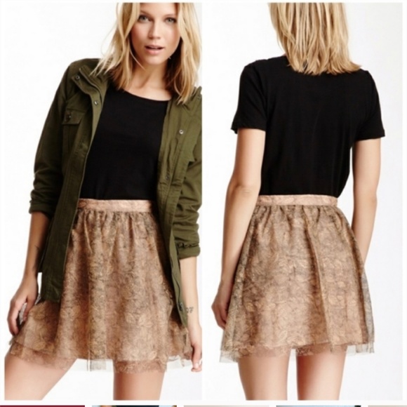 Jack by BB Dakota Dahlia tulle skirt Nude Black Two Layers sz 8 beige ballet - Picture 1 of 8